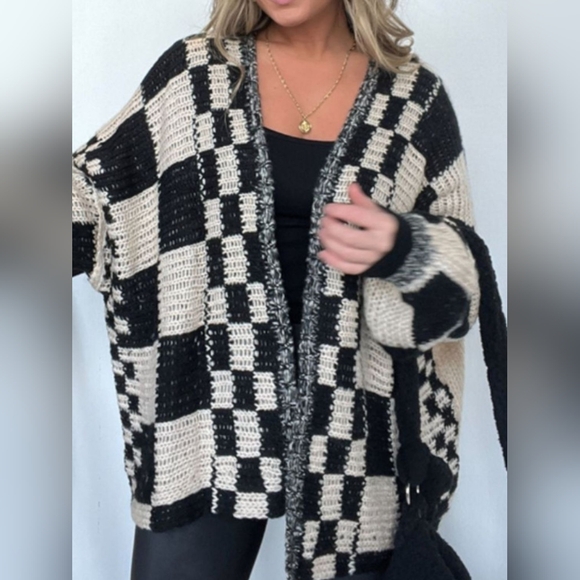Plaid & Cozy Days Cardigan - Black - Picture 2 of 5